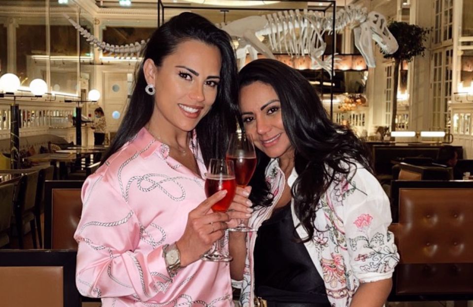 Ex BBB Kelly Medeiros e Cleo Pillon - Foto: Divulgação